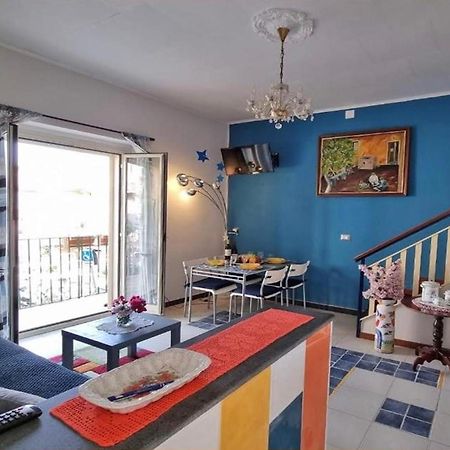 Suite 53 Aci Trezza Esterno foto